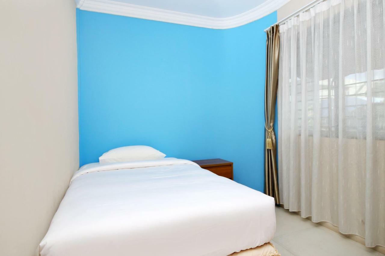 Safina Inn Syariah Sekupang Batam Екстер'єр фото