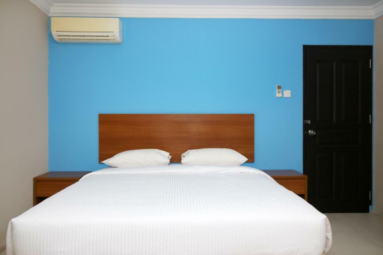 Safina Inn Syariah Sekupang Batam Екстер'єр фото