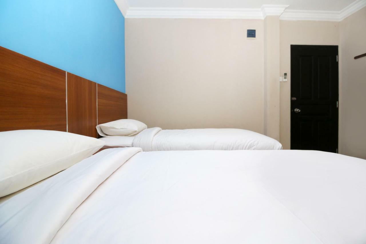 Safina Inn Syariah Sekupang Batam Екстер'єр фото