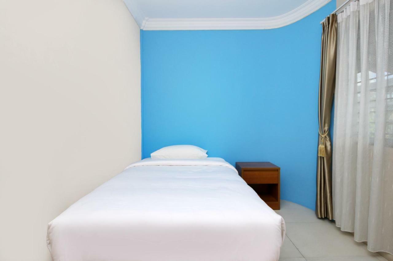 Safina Inn Syariah Sekupang Batam Екстер'єр фото