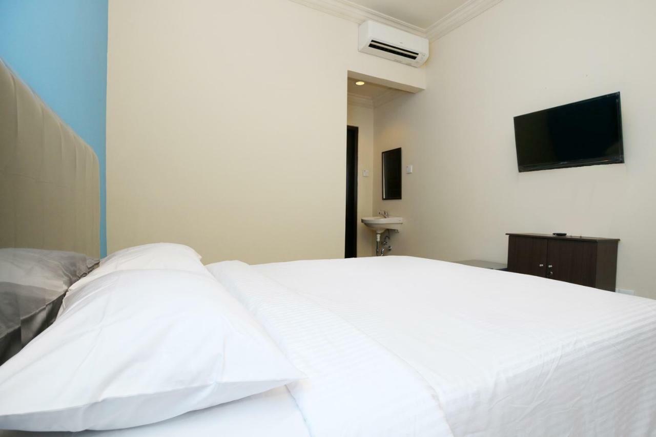Safina Inn Syariah Sekupang Batam Екстер'єр фото